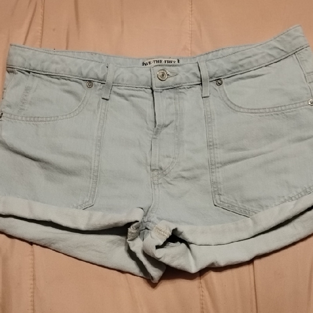We The Free Blue Jean Shorts Relaxed Fit Frayed Hem